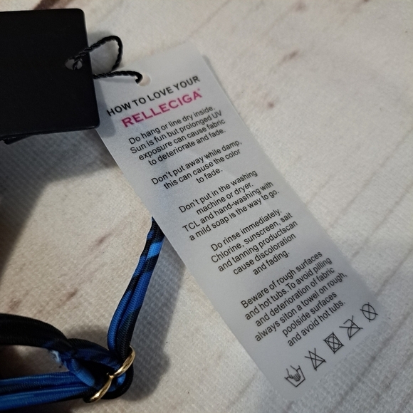 Relleciga Leaf Print One Piece Swimsuit Size Medium - Picture 3 of 8